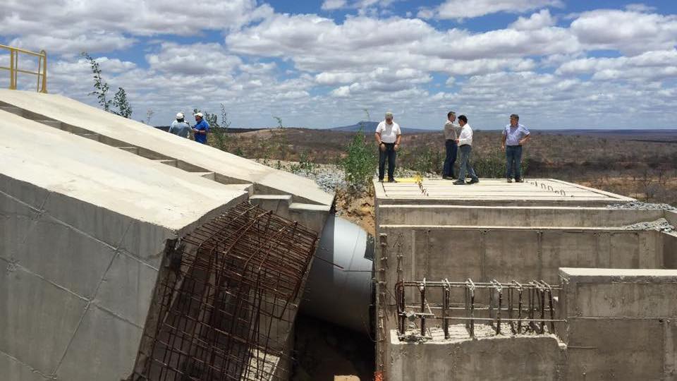 Bureau of Reclamation and National Water Agency Staff viewing the EBV-2 pumping station on the PISF Project in Brazil. Credit: Bureau of Reclamation