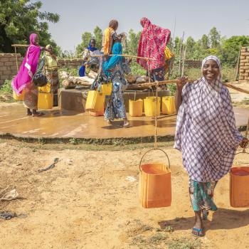 When local water agencies have data about water use, they are better able to maintain access to safe water for families in their communities. Photo credit: Ezra Millstein/Mercy Corps